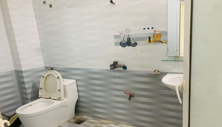 BÁN NHÀ NGÕ 272 NGỌC HỒI THANH TRÌ, 5 TẦNG, 32M2, MT 4.7 MÉT, GIÁ 5X TỶ - Ô TÔ TRÁNH, KINH DOANH ĐỈNH